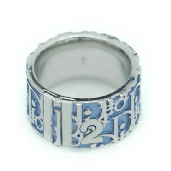 Christian Dior Trotter Logo Ring - Picture 3 of 8